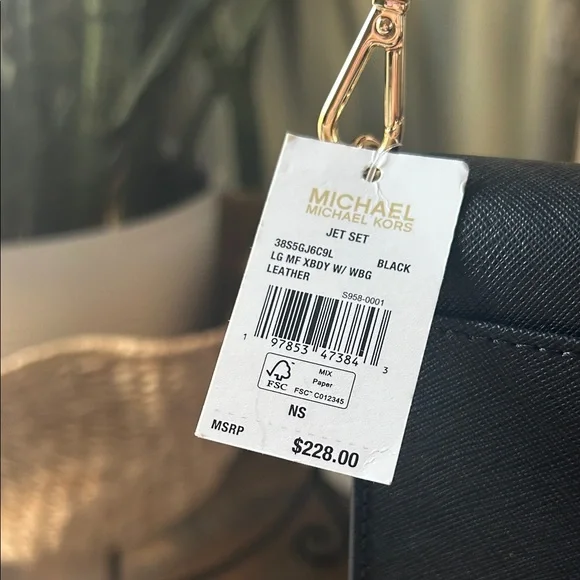 Michael Kors Jet Set Black Crossbody Bag with Gold Accents - Picture 7 of 7